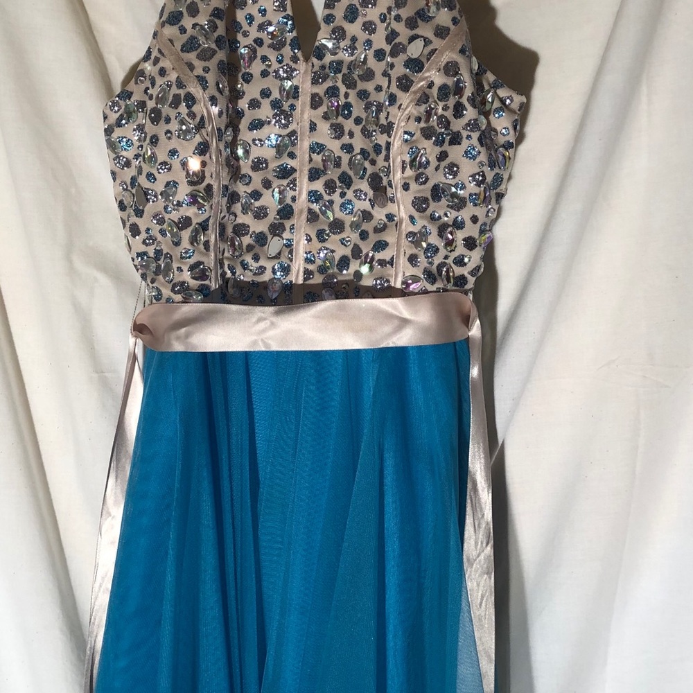 Prom dress; Nights by Tweeze Me size 9